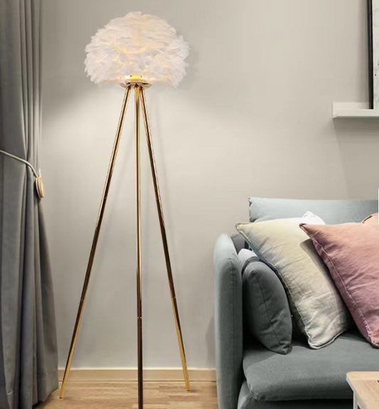 Llambë elegante me pupla/ me kembe gold