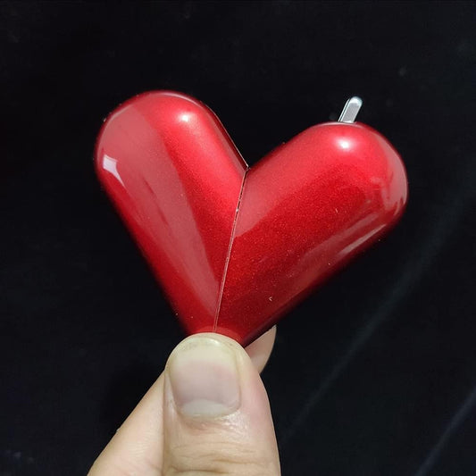 Çakmak në formë Zemre